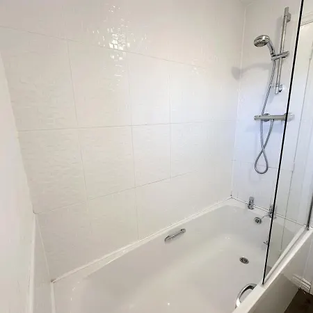 Coral House By Blue Skies Holiday home Thornaby on Tees